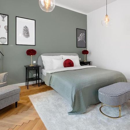 Stylovy Apartman V Centre Mesta Братислава Экстерьер фото