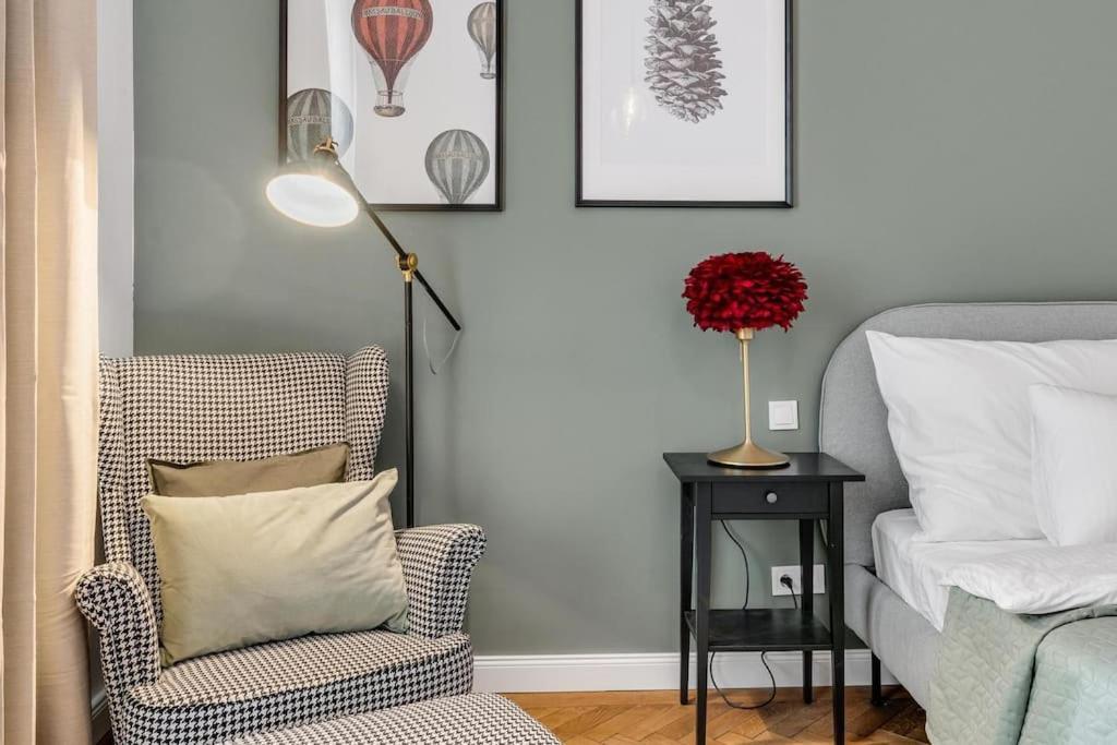 Stylovy Apartman V Centre Mesta Братислава Экстерьер фото