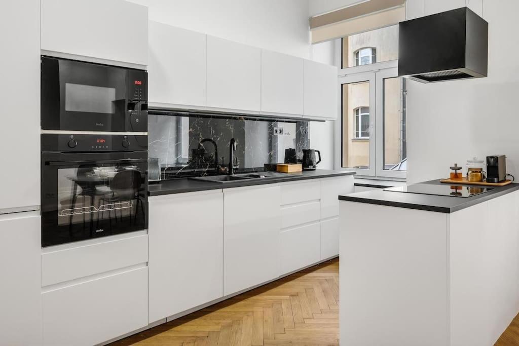 Stylovy Apartman V Centre Mesta Братислава Экстерьер фото